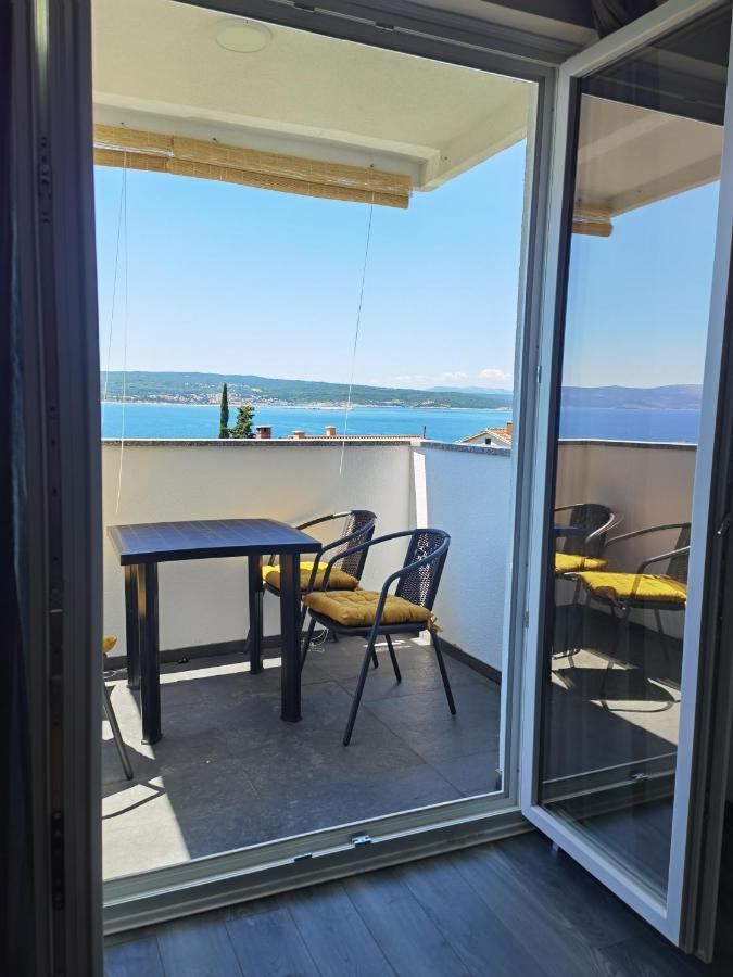Apartment Pek Crikvenica Exterior foto