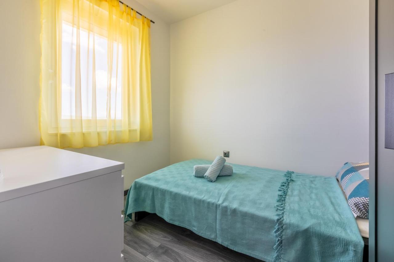 Apartment Pek Crikvenica Exterior foto